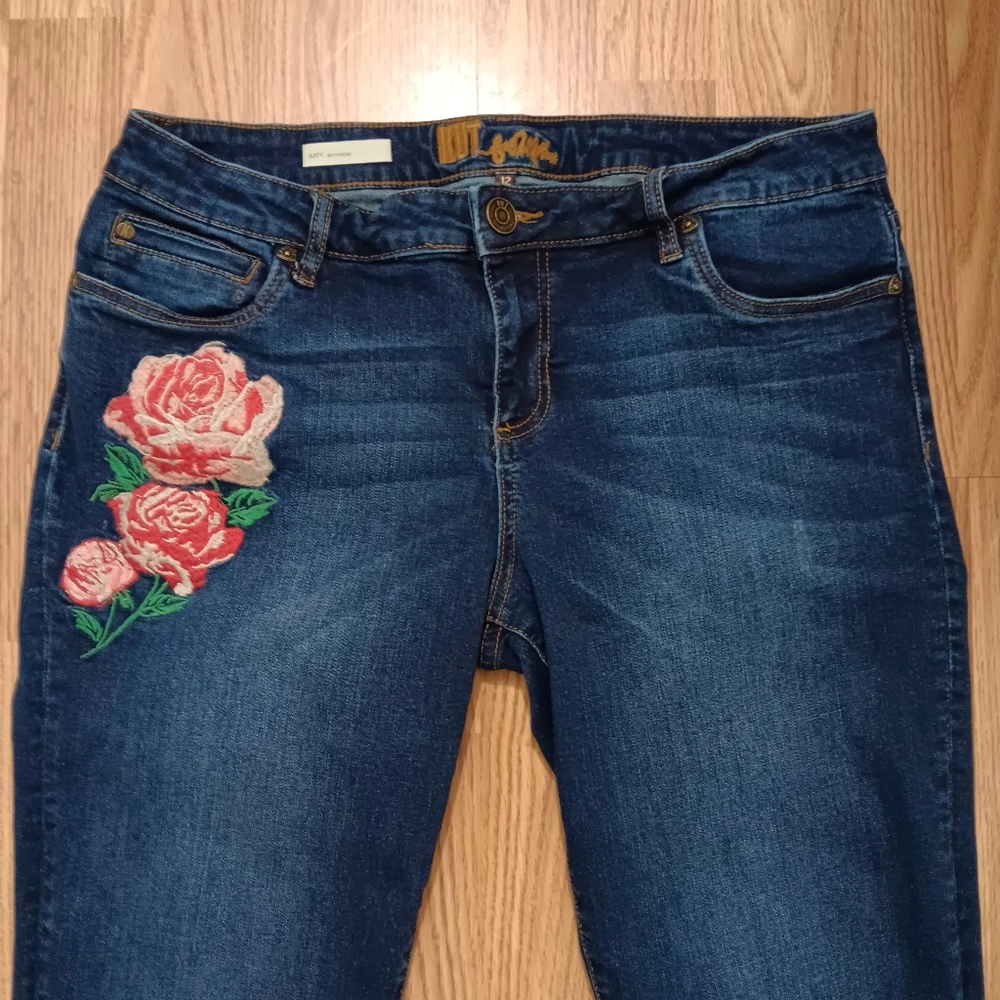 Kut from the Kloth Katy Boyfriend Floral Embroidered Jean Stretch Boho Chic